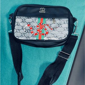 Certainly! Here’s a list of men’s bags available for sale at $40